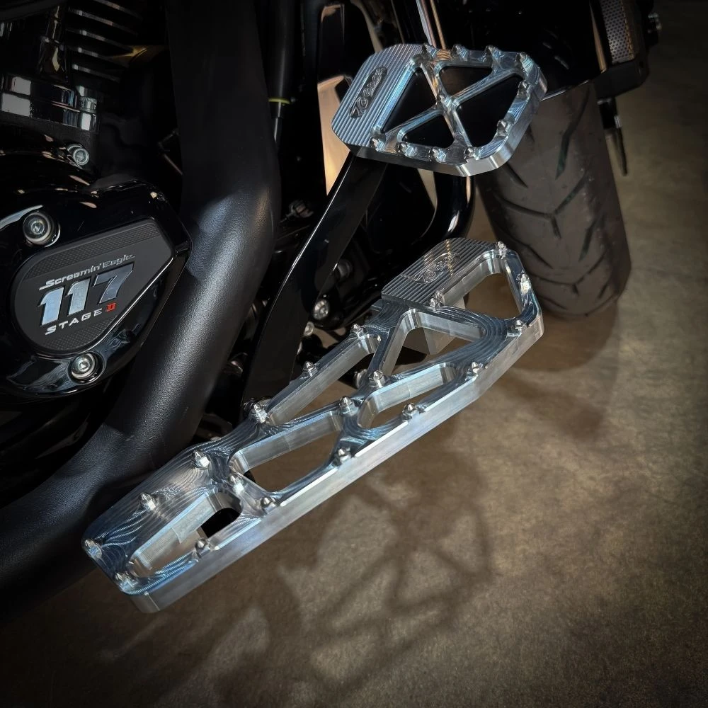 TC Bros. Pro Series MX Slim Floorboards For Harley Davidson Bagger Touring Models 10 TC Bros. Pro Series MX Slim Floorboards For Harley Davidson Bagger Touring Models - Image 8