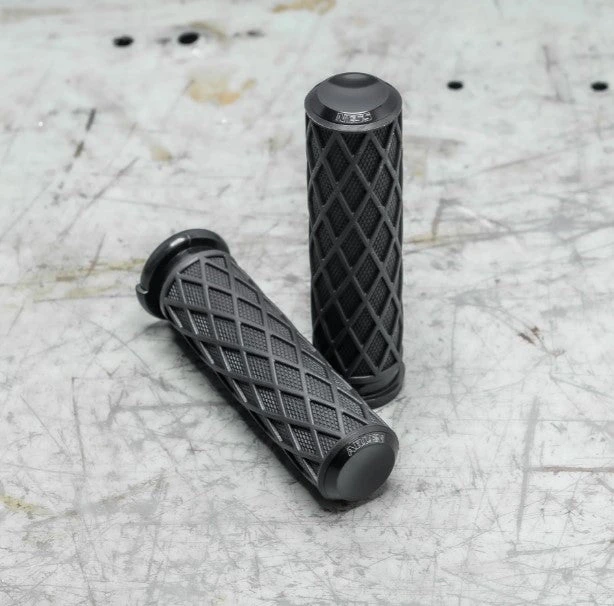 Fusion Diamond Grips, Black - TBW 5 Fusion Diamond Grips, Black - TBW - Image 3