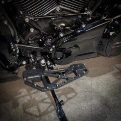 TC Bros. Pro Series MX Slim Floorboards For Harley Davidson Bagger Touring Models 26 TC Bros. Pro Series MX Slim Floorboards For Harley Davidson Bagger Touring Models -Maxima Store IMG 9415 jpg